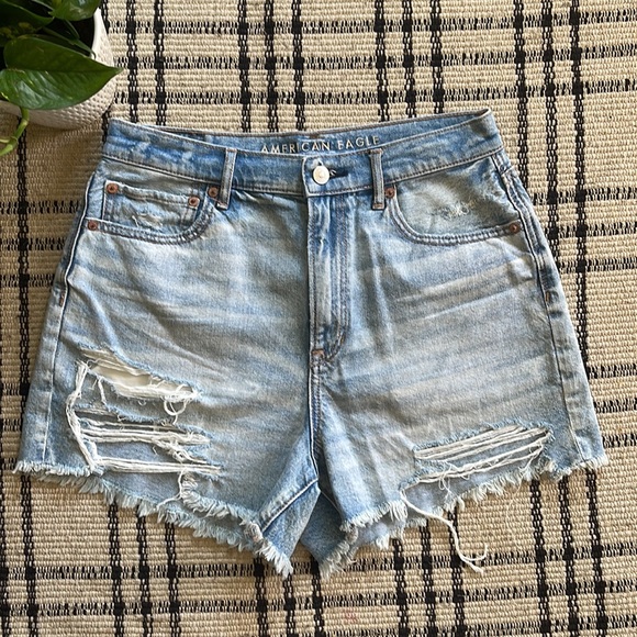AE highest rise 90s boyfriend short - Picture 2 of 4